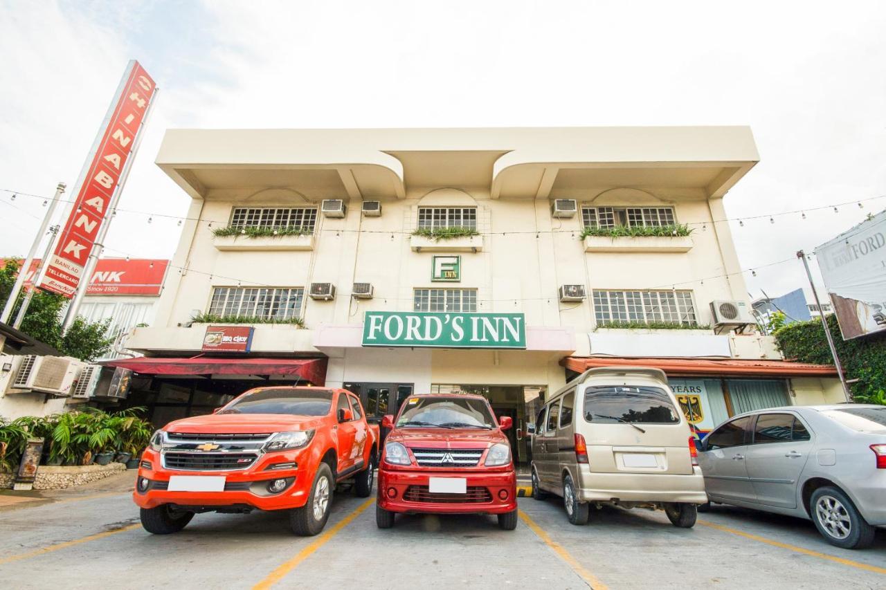 Vaccinated Staff - Oyo 465 Ford'S Inn Cebu Dış mekan fotoğraf